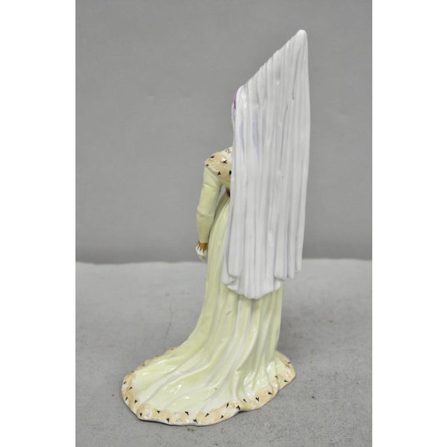 Antique Carl Thieme Potschappel German Dresden Porcelain Medieval Lady Figurine For Sale - Image 10 of 15