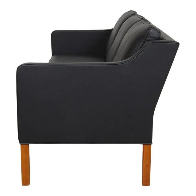 Børge Mogensen Model 2323 3-Seater Sofa in Black Bison Leather by Børge Mogensen for Fredericia For Sale - Image 4 of 10