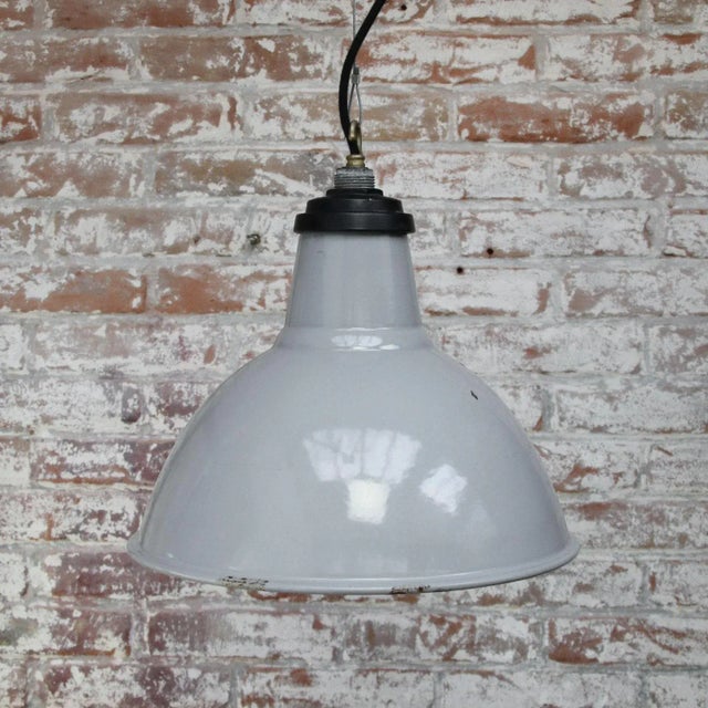 1950s Vintage Industrial Gray Enamel British Pendant Light For Sale - Image 5 of 6