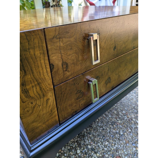 1990s Hekman Furniture Burlwood Asian Ming Style Side End Accent Occasional Cocktail Table For Sale - Image 5 of 12