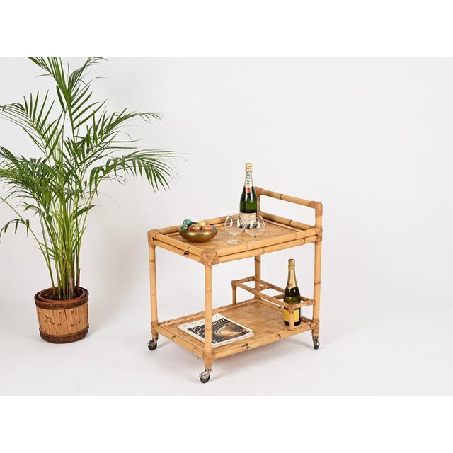 1960s Mid-Century Italian Rectangular Bamboo, Rattan and Wicker Serving Bar Cart, 1960s For Sale - Image 5 of 13