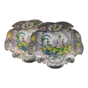 Early 19th Century A Pair of Mason’s “Chinese Scroll” Dessert Dishes
