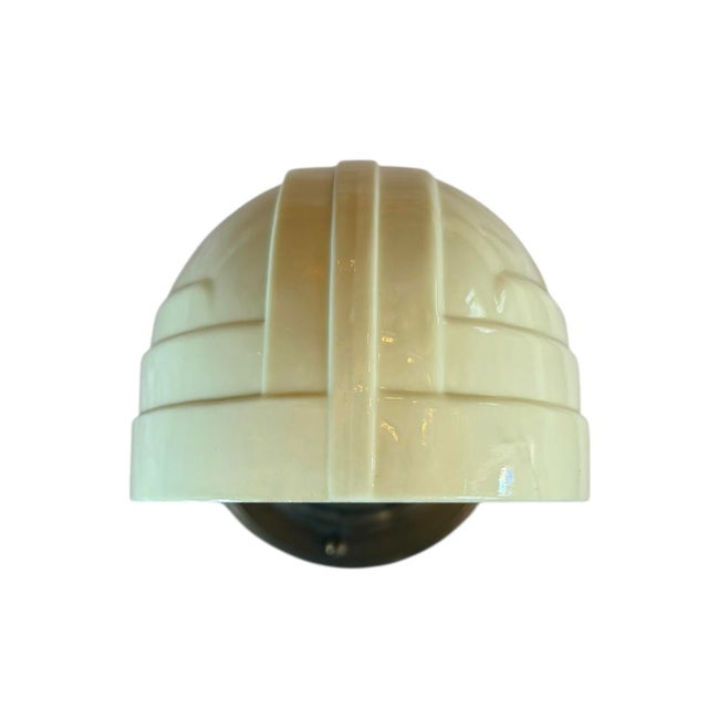 Mid 20th Century MCM Opaline Clamshell Wall Sconce With Pull Chain For Sale - Image 4 of 7