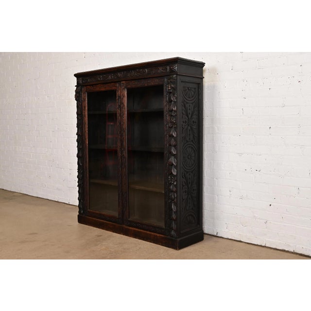 R. J. Horner & Co. R. J. Horner Style Antique Victorian Carved Oak Bookcase Cabinet, Circa 1880s For Sale - Image 4 of 12