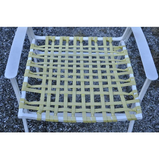 Mid 20th Century Mid 20th Century Medallion Aluminum Yellow Woven Vinyl Strap Patio Pool Lounge Chair For Sale - Image 5 of 10
