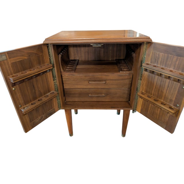 Add a touch of vintage charm to your man cave! Beautiful solid wooden smoking cabinet with room for 12 pipes, 10 cigars...