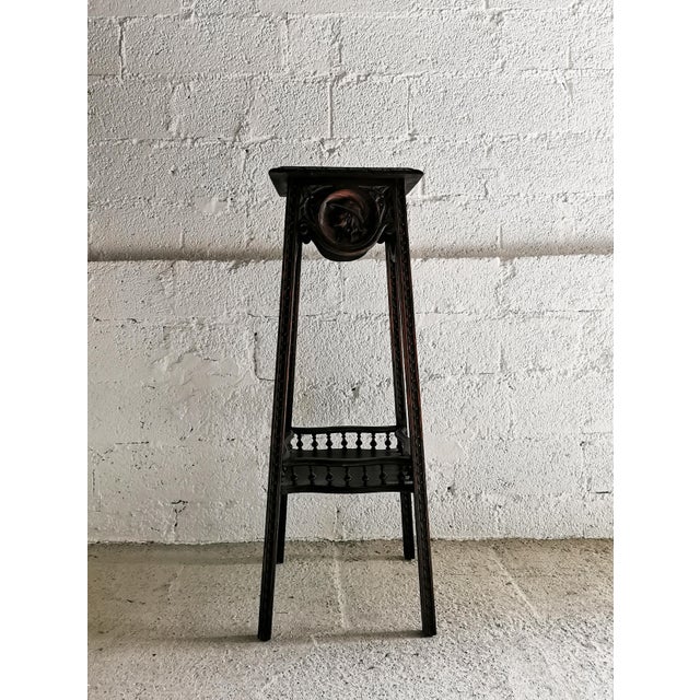 19th Century Antique Plant Stand with Carved Portraits in Oak, 1890s For Sale - Image 5 of 14