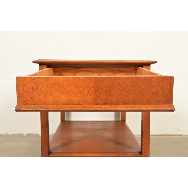 Wood T. H. Robsjohn-Gibbings for Widdicomb Walnut Two-Tier Nightstand or Side Table, 1950s For Sale - Image 7 of 13