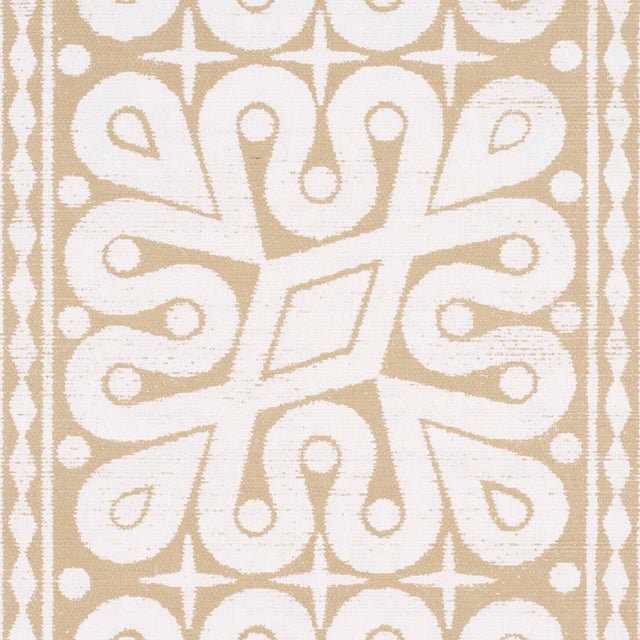 Contemporary SAMPLE - Schumacher x Celerie Kemble Borneo Grasscloth Wallpaper In White For Sale - Image 3 of 4