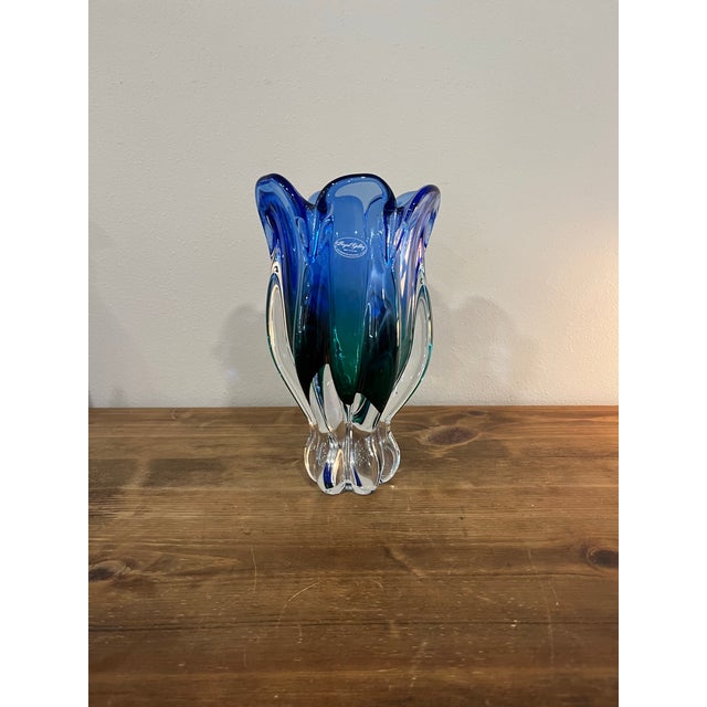 Royal Gallery Cobalt & Emerald Art Glass Tulip Vase, Poland 1999 For Sale - Image 10 of 11
