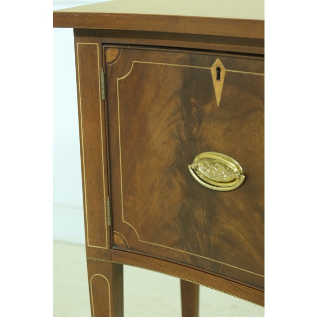 Traditional Virginia Craftsmen Inlaid Mahogany Federal Sideboard For Sale - Image 3 of 12