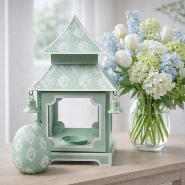 Chinoiserie Sage Green & White Tulip Pagoda Lantern, Mini For Sale - Image 3 of 4