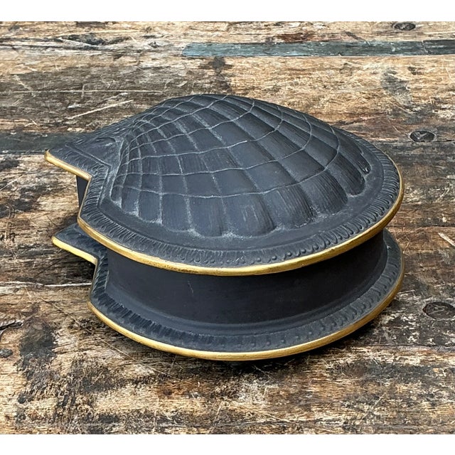 Hollywood Regency Vintage Italian Black Porcelain Shell Box For Sale - Image 3 of 12