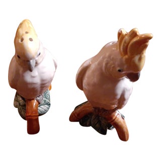 Vintage Pair of Fitz & Floyd Toucan Salt & Pepper Shakers For Sale