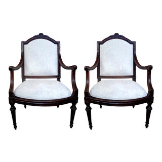 18th Century Italian Walnut Chairs-Pair For Sale