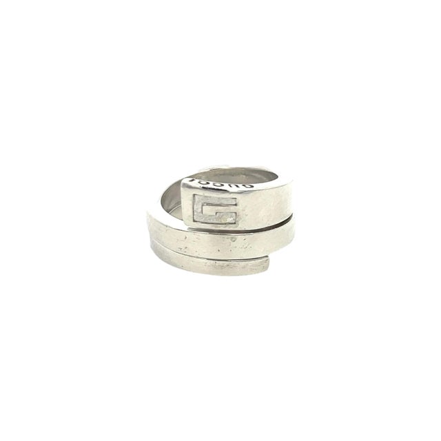 Contemporary 1990s Gucci Estate Ring Size 5 Sterling Silver, Size 5 For Sale - Image 3 of 6