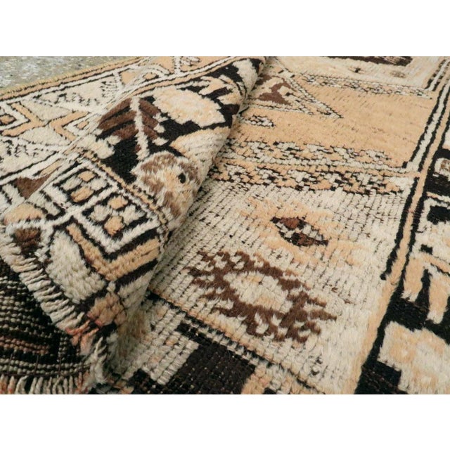 Galerie Shabab Collection Mid-20th Century Turkish Ghourdes Throw Rug For Sale In New York - Image 6 of 6