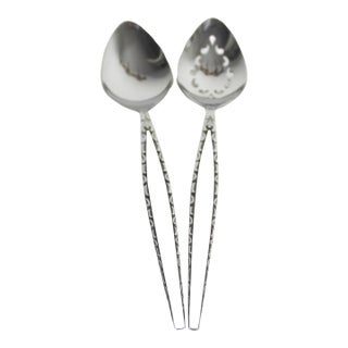 Vintage Venetia Oneida 2 Piece Serving Spoon Set Mid Century Modern Stainless Steel Atomic, Hostess Spoons Black Silver For Sale