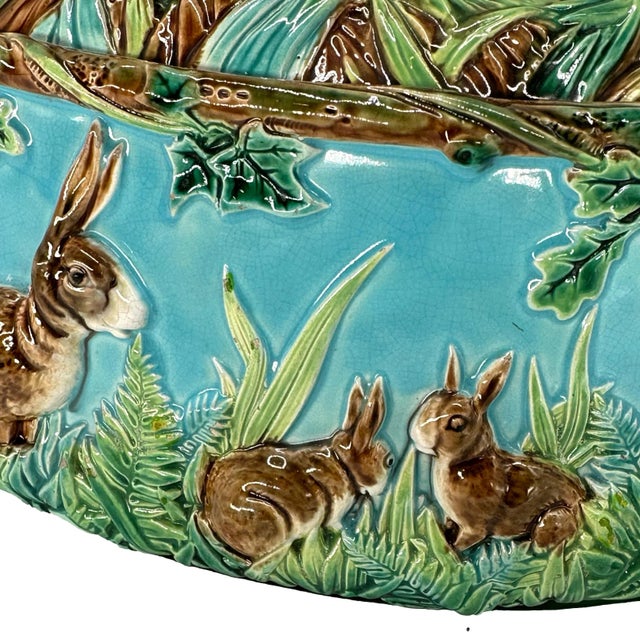 A George Jones Majolica Game Tureen With a Quail and Her Chicks, English, 1874 For Sale - Image 9 of 12