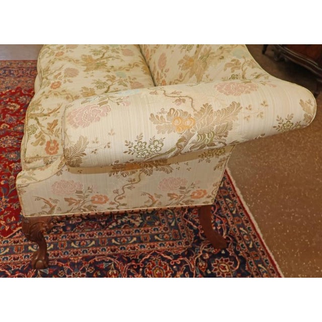 1980s Kittinger Colonial Williamsburg Cw-174 Chippendale Scalamandre Fabric Sofa For Sale - Image 12 of 15
