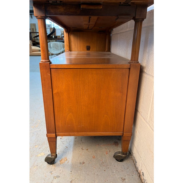 Wood Mid 20th Century Modern Walnut and Brass Drop Leaf Bar Cart For Sale - Image 7 of 17