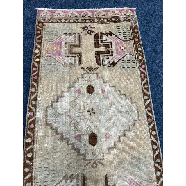 Turkish Yastik Rug 1'7" x 3'3" For Sale - Image 4 of 5