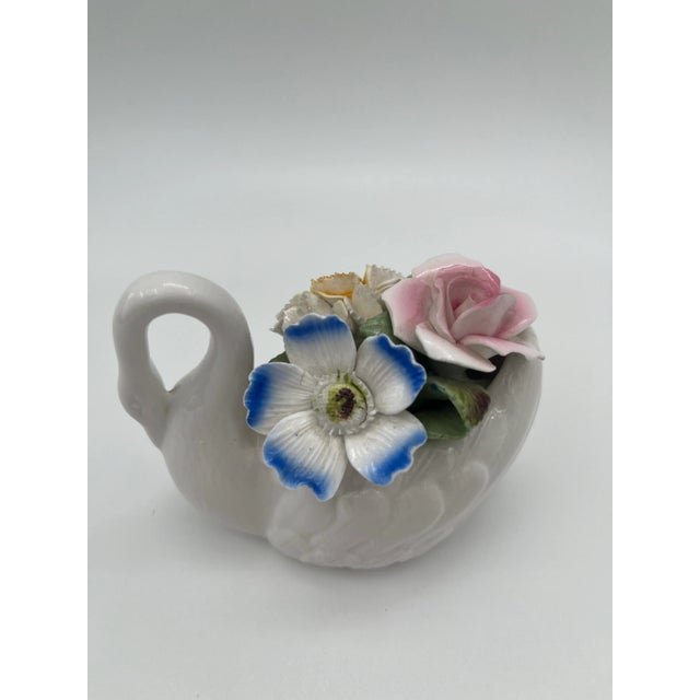 1980s Vintage Royale Stratford Staffordshire Capodimonte Style Swan With Flowers Figurine For Sale In New York - Image 6 of 11