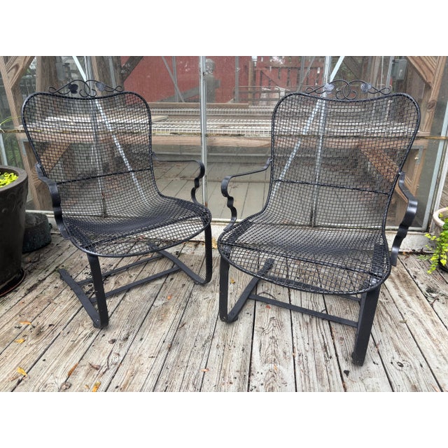 Mid-Century Modern Russell Woodard Sculptura Pair of Porch Rockers- A Pair For Sale - Image 3 of 7