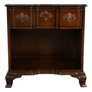 Kindel Furniture Georgian Solid Mahogany Block Front Nightstand For Sale