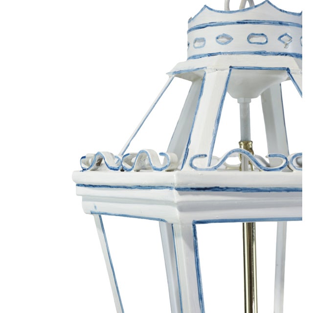 A Vintage-Style Venetian Chandelier in White and Blue Tones, Featuring Three Lamps. For Sale In New York - Image 6 of 12