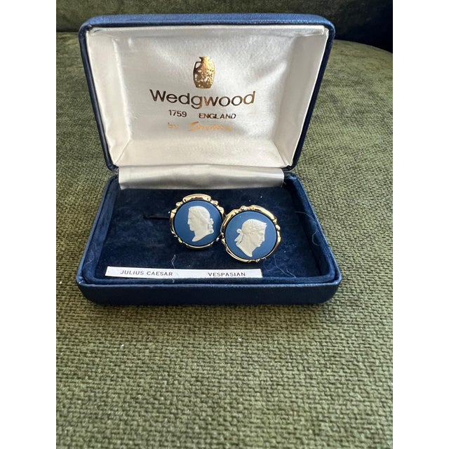 Limited Edition Vintage Royal British “Wedgwood” Gold Plated Cufflinks In Original case This vintage Wedgwood cufflink ,...