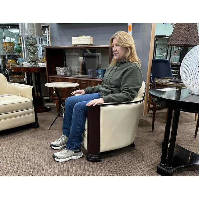 French 1930s Art Deco Club Chairs in Cream Leather With Hardwood Frames - Pair For Sale - Image 13 of 13