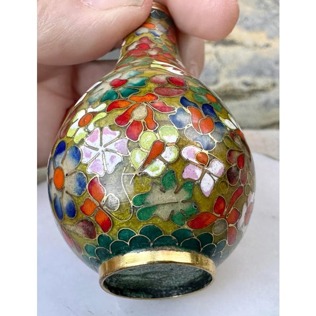 Antique Floral Cloisonné Snuff Bottle With Stopper & Spoon For Sale - Image 12 of 12