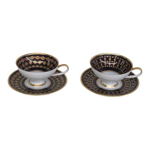 Mid 20th Century CM Hutschenreuther Germany Porcelain Cobalt Blue Gold Cups Saucers 4 pcs For Sale