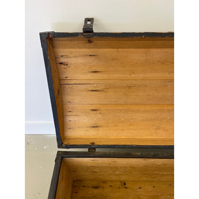 German Dome Vintage Travel Wood Trunk Circa 1800s For Sale In Chicago - Image 6 of 10