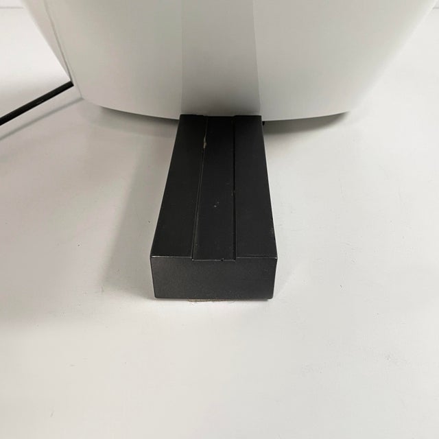 Italian Modern Opaline Glass Table Lamp from Leucos, 1970s For Sale - Image 13 of 17