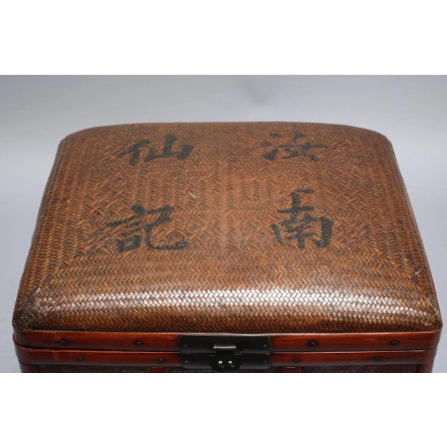 1920s Chinese Square Basket For Sale In Los Angeles - Image 6 of 7