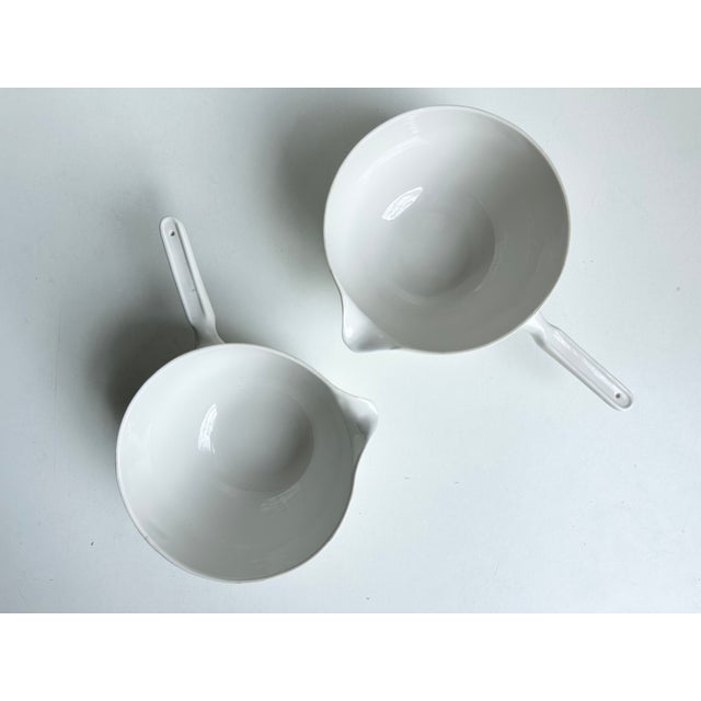 Historical Laboratory Saucepans with Handles in Technical Porcelain by Rosenthal Germania Brand Line, Marktredwitz, Germany, 1940s, Set of 2 For Sale - Image 12 of 13