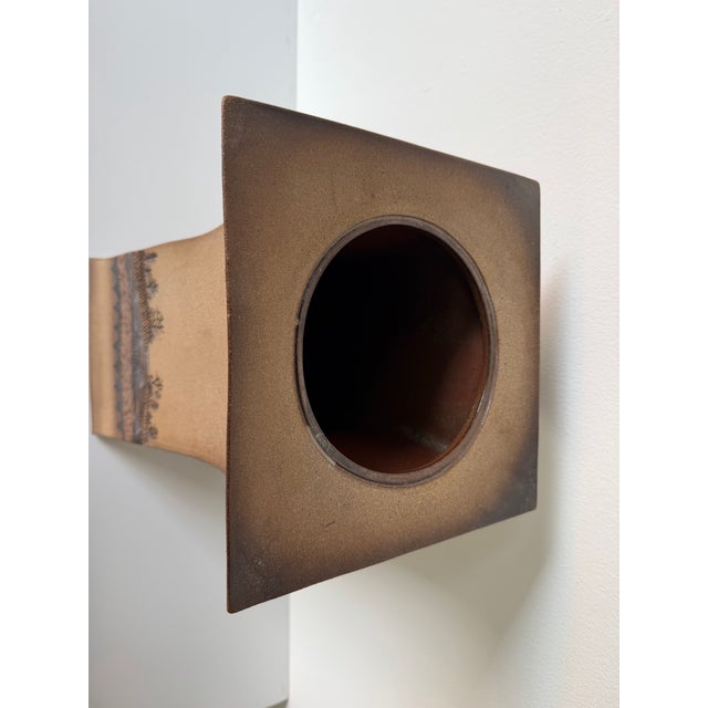 1990s Vintage Ron Lederer Studio Pottery Sculptural Landscape Vase – Unsigned For Sale - Image 5 of 12