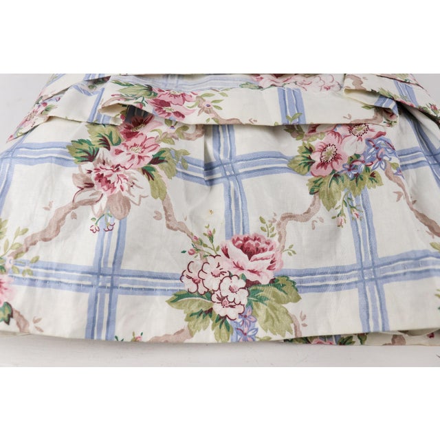 Textile Vintage Ethan Allen Chintz Queen Bed Skirt For Sale - Image 7 of 10