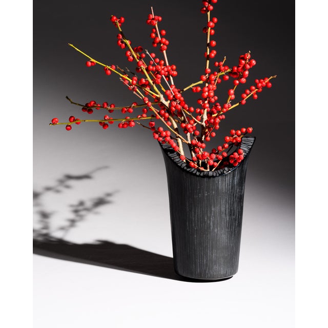 Black Textured Art Glass Vase by Claus Josef Riedel for Riedel, Austria, 1980s For Sale - Image 9 of 10