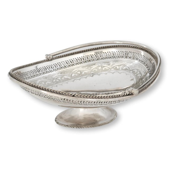 Antique Silverplate Basket With Heraldic Family Crest For Sale - Image 4 of 9