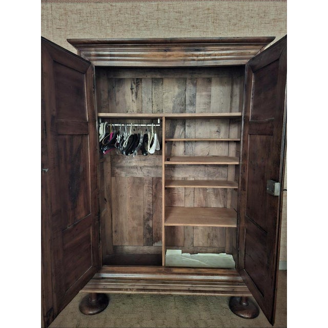 17th Century Louis XIII Wardrobe in Molded and Carved Walnut, in Good conditions. Designed before 1890