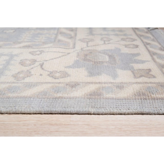 Contemporary 8x10 Harlow Traditional Floral Modern Gray Hand Knotted Wool Carpet Rug For Sale - Image 3 of 5