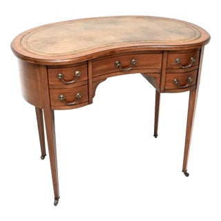 Antique Edwardian Kidney-Shaped Desk with Leather Top, 1900 For Sale