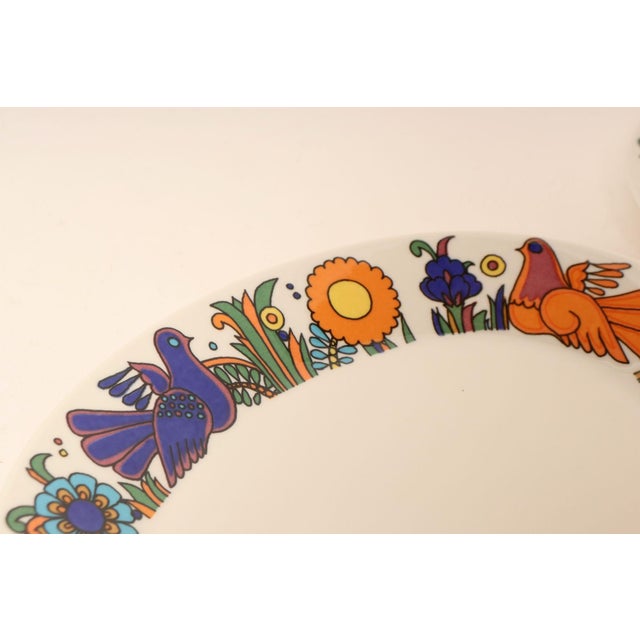 Set of Four Vintage Villeroy & Boch "Acapulco" Bird Motif Deep Oval Plates For Sale - Image 16 of 17
