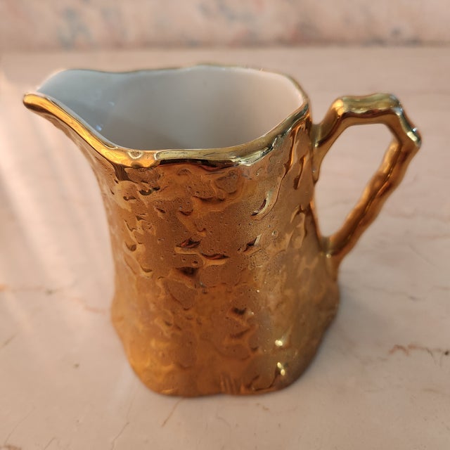 1960s Midcentury Modern Bel Terr China Weeping Gold Creamer and Sugar Set 22kt 4.5d x 3.5t x 3.5w creamer 6.5 d x 4.5 t x...