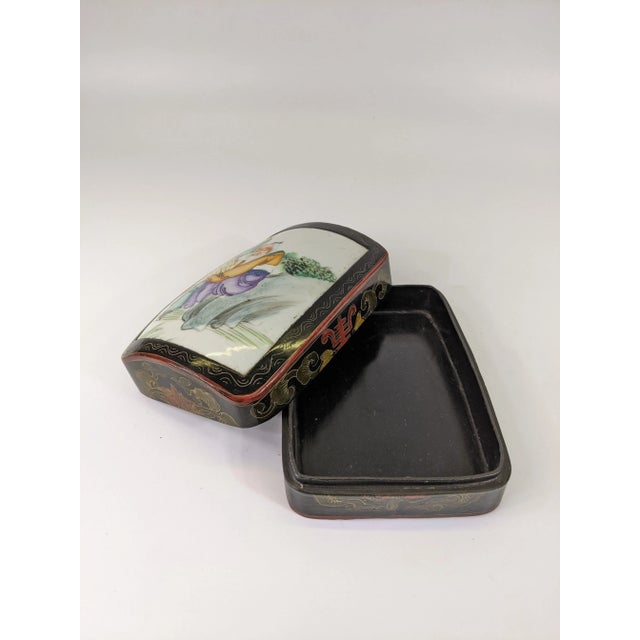19th Century Porcelain Lacquer Box For Sale In San Francisco - Image 6 of 7