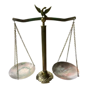 Vintage Peerage Ornate Brass Scales of Justice With Eagle