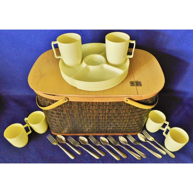 Large Vintage Hawkeye Burlington Wicker Picnic Basket Service for 6 & Table Insert Chairish